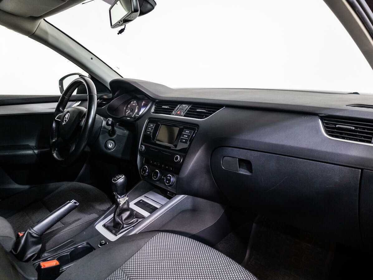 Skoda Octavia б/у, 2014, Механическая. Фото: #7