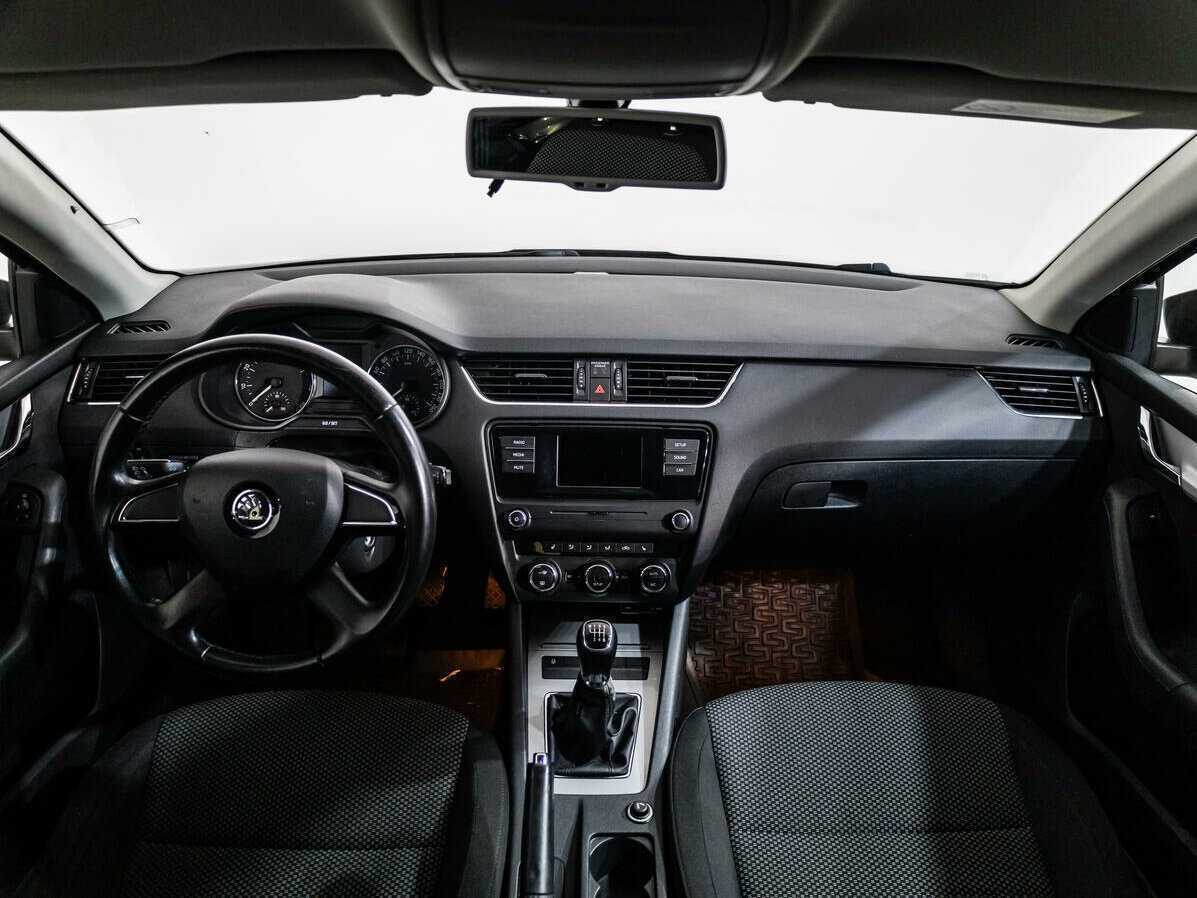 Skoda Octavia б/у, 2014, Механическая. Фото: #11