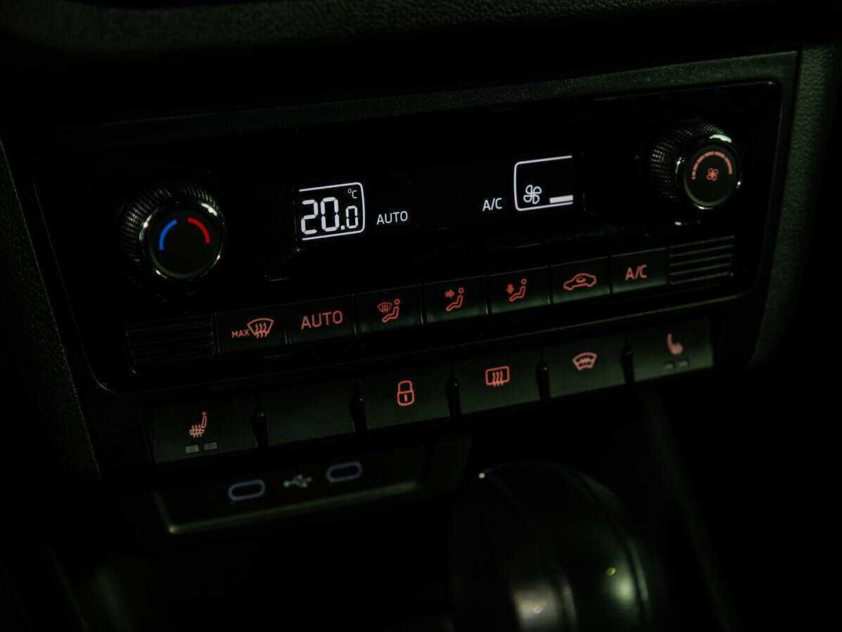 Volkswagen Polo б/у, 2021, Автоматическая. Фото: #16