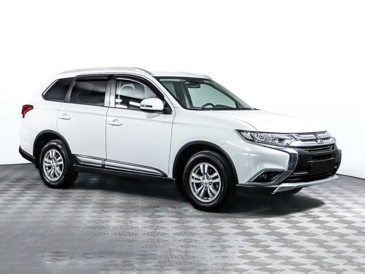 Mitsubishi Outlander б/у, 2018, Вариатор. Фото: #2