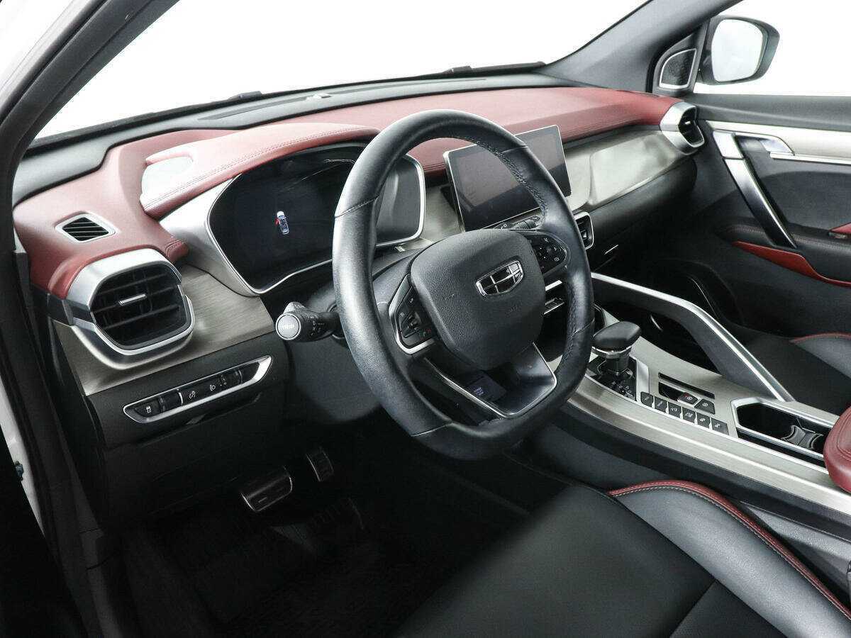 Geely Coolray б/у, 2023, Роботизированная. Фото: #8