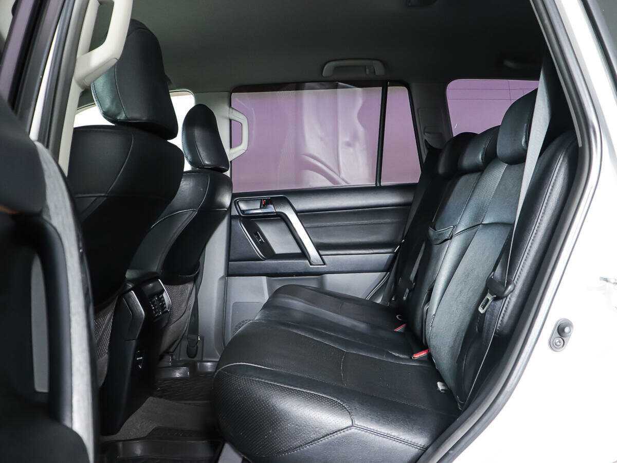 Toyota Land Cruiser Prado б/у, 2012, Автоматическая. Фото: #9