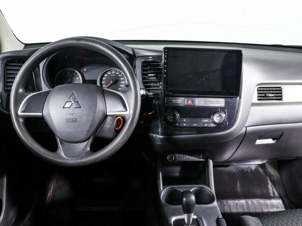 Mitsubishi Outlander б/у, 2015, Вариатор. Фото: #9