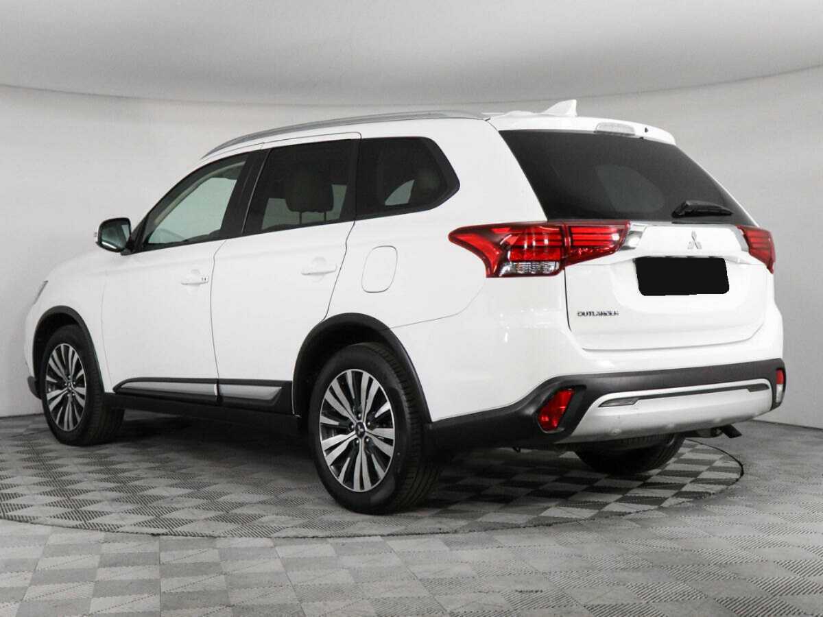 Mitsubishi Outlander б/у, 2021, Вариатор. Фото: #6