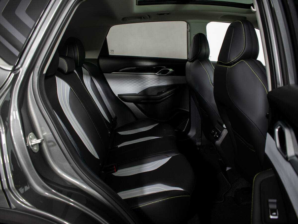 Geely Coolray б/у, 2023, Роботизированная. Фото: #7