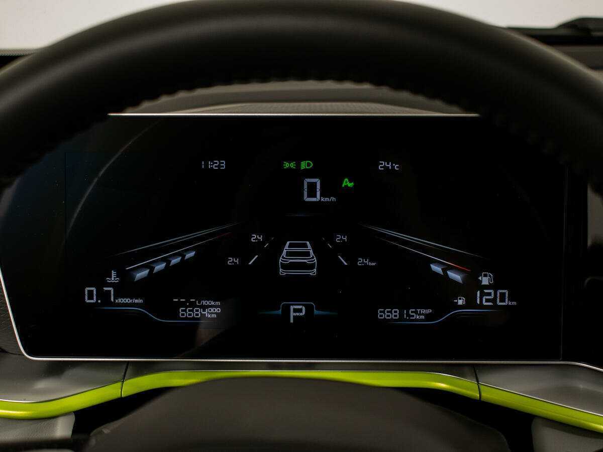 Geely Coolray б/у, 2023, Роботизированная. Фото: #9