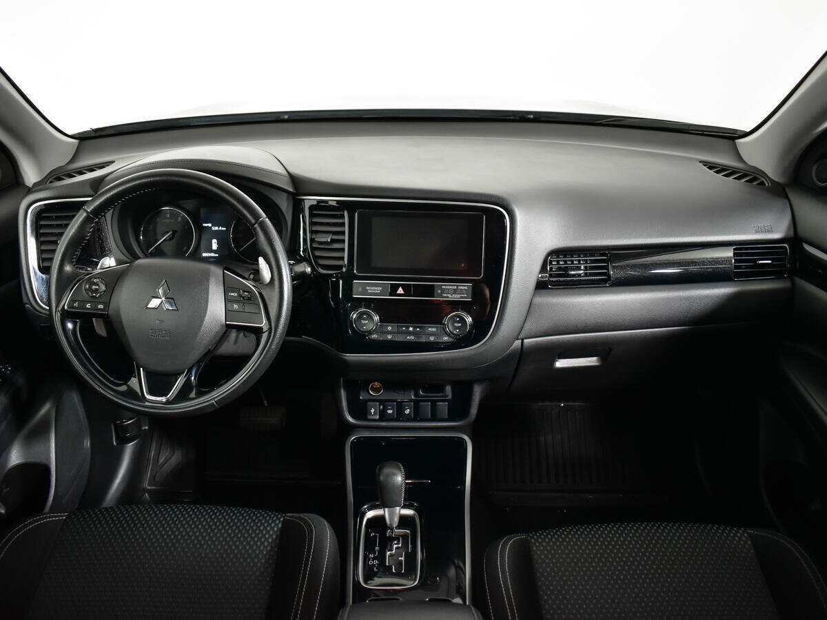 Mitsubishi Outlander б/у, 2020, Вариатор. Фото: #11