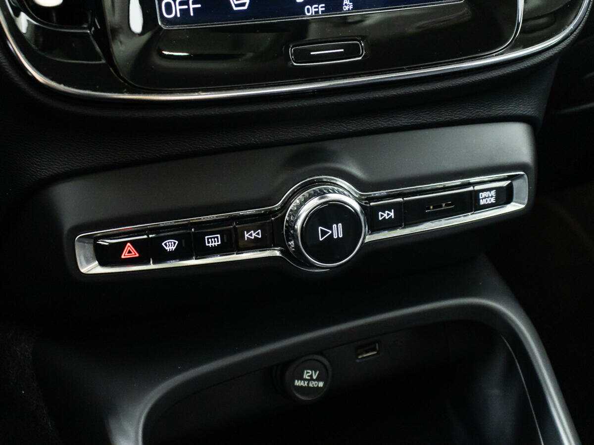 Volvo XC40 б/у, 2020, Автоматическая. Фото: #19