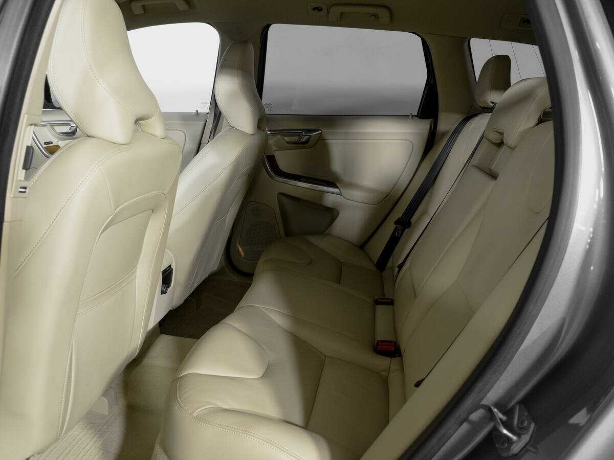 Volvo XC60 б/у, 2015, Автоматическая. Фото: #9