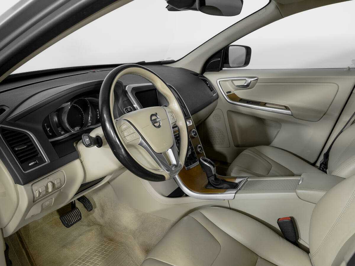 Volvo XC60 б/у, 2015, Автоматическая. Фото: #14