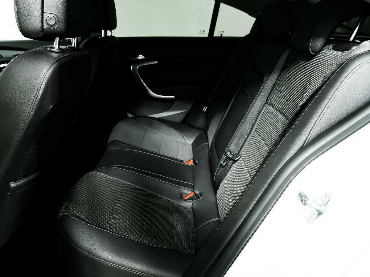 Opel Insignia б/у, 2012, Автоматическая. Фото: #11