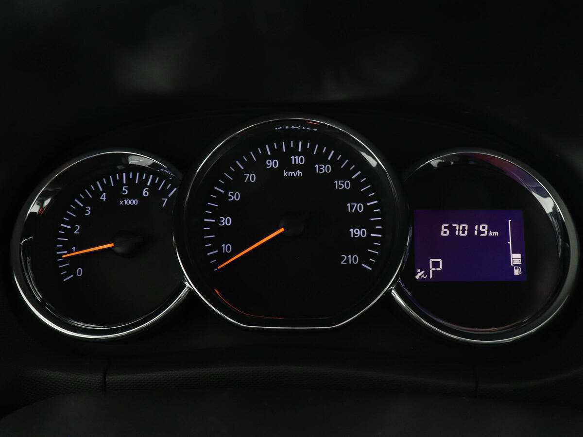 Renault Duster б/у, 2015, Автоматическая. Фото: #10