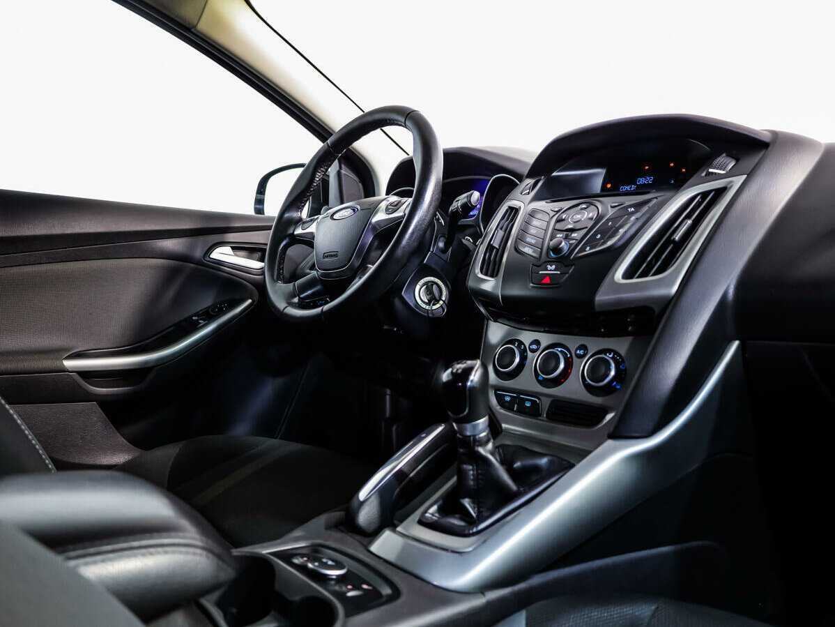 Ford Focus б/у, 2013, Механическая. Фото: #6