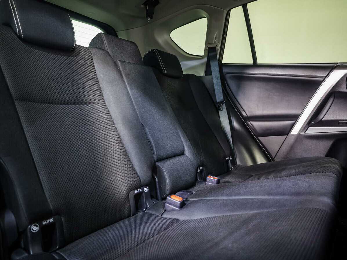 Toyota RAV4 б/у, 2015, Автоматическая. Фото: #11