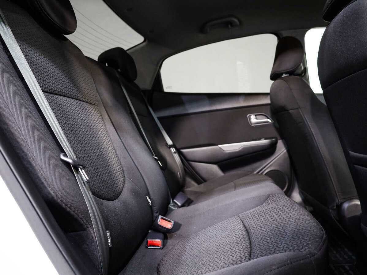 Kia Rio б/у, 2016, Автоматическая. Фото: #11