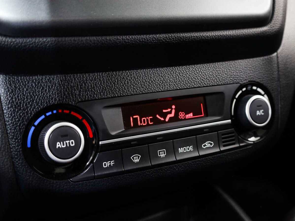 Kia Rio б/у, 2016, Автоматическая. Фото: #16