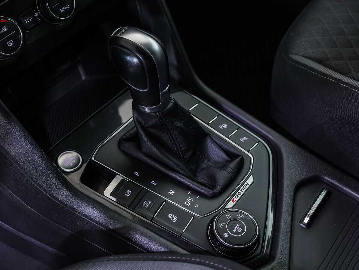 Volkswagen Tiguan б/у, 2017, Роботизированная. Фото: #15