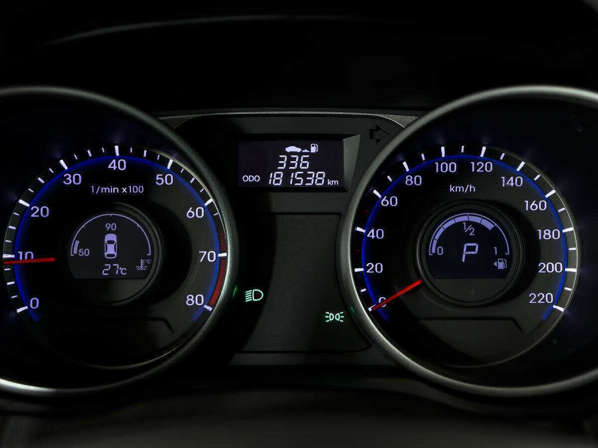 Hyundai ix35 б/у, 2014, Автоматическая. Фото: #9