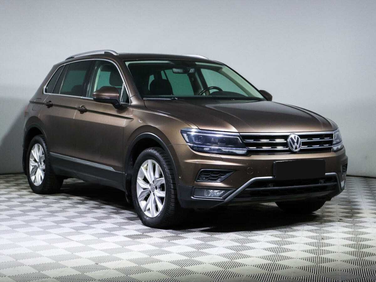 Volkswagen Tiguan б/у, 2017, Роботизированная. Фото: #2