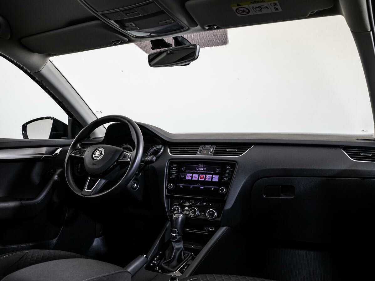 Шкода Октавия б/у, 2018, Роботизированная. Фото: #8