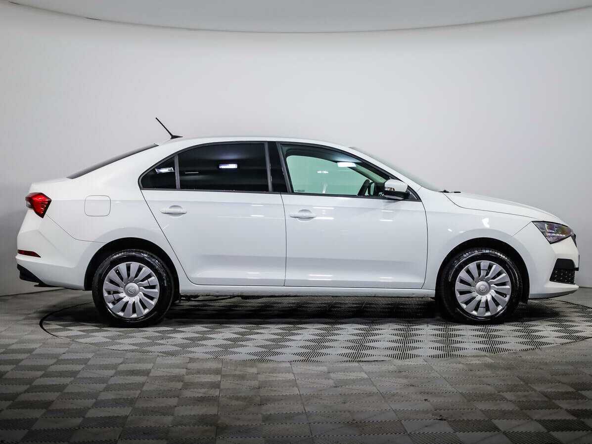 Skoda Rapid б/у, 2021, Механическая. Фото: #2