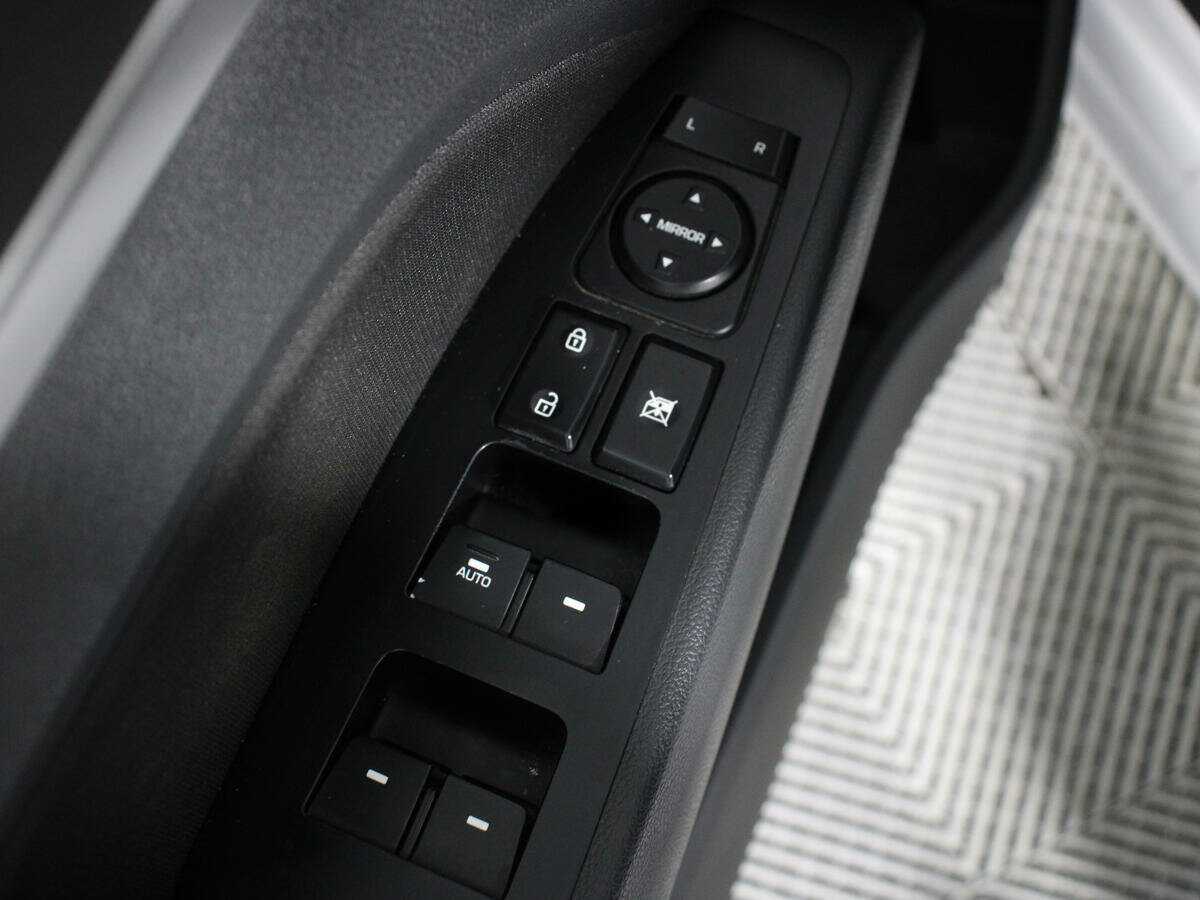 Hyundai Elantra б/у, 2020, Автоматическая. Фото: #11