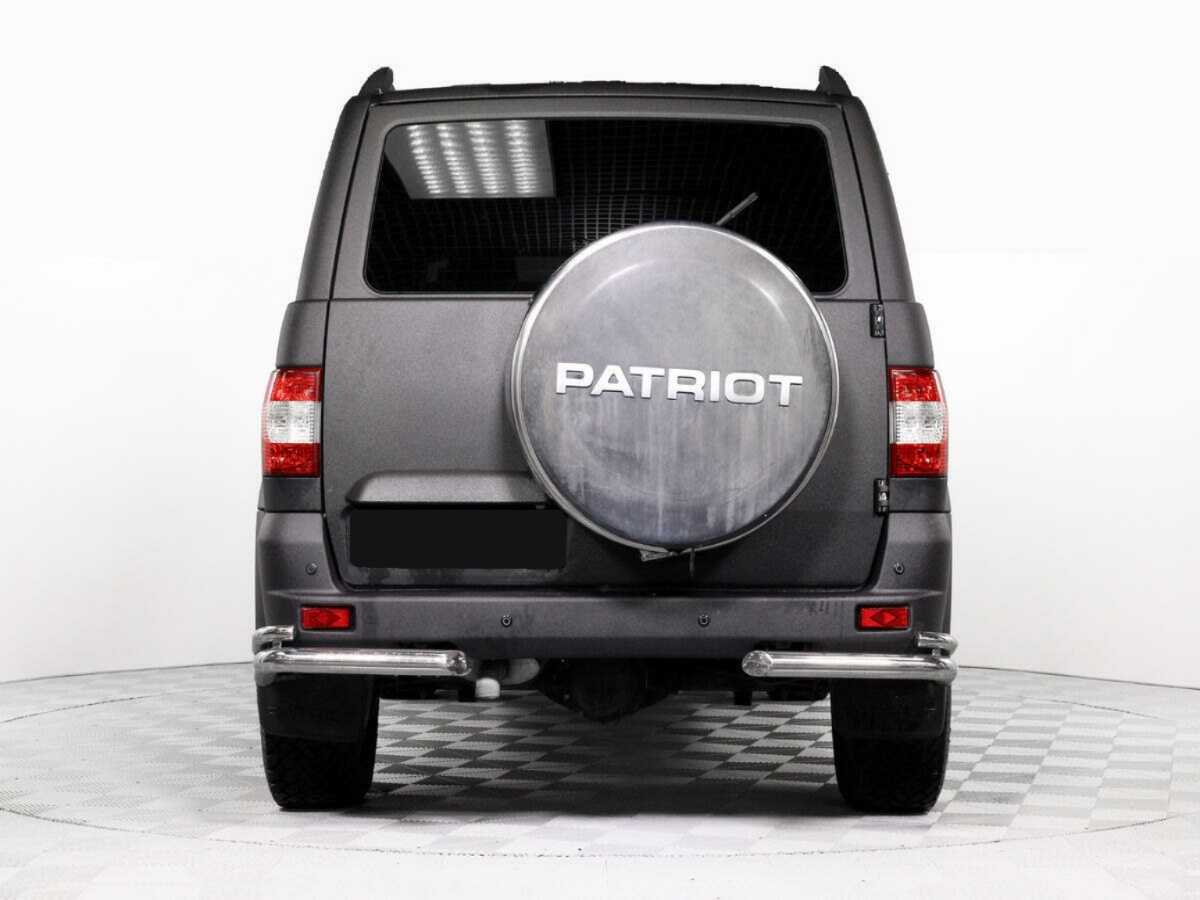 УАЗ Patriot б/у, 2017, Механическая. Фото: #4