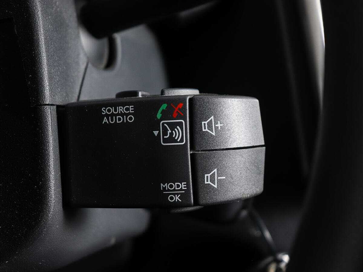 Renault Logan б/у, 2020, Автоматическая. Фото: #16