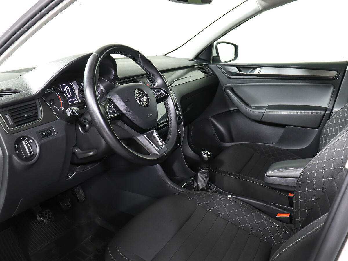 Skoda Rapid б/у, 2018, Механическая. Фото: #12