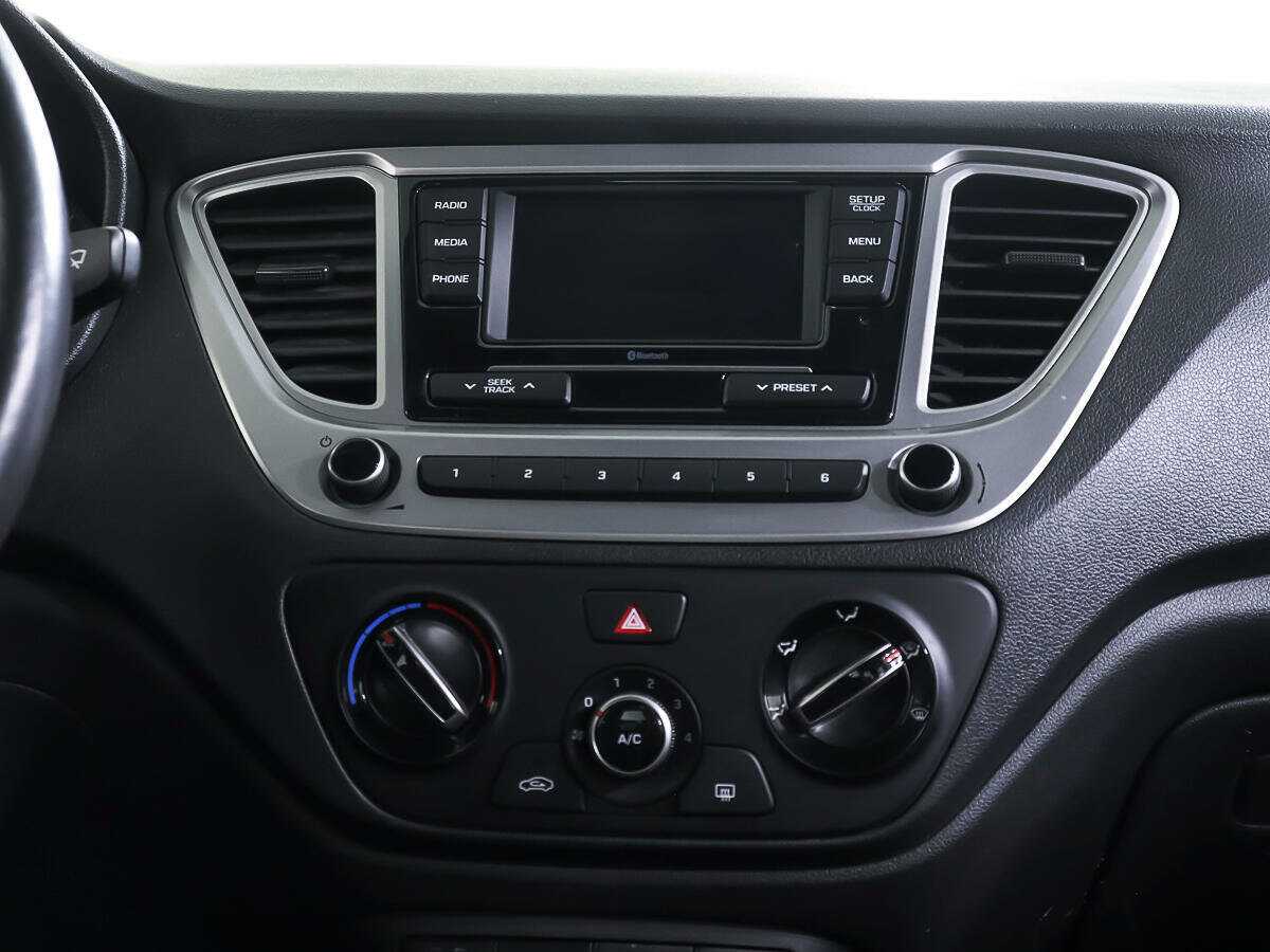 Hyundai Solaris б/у, 2019, Механическая. Фото: #11