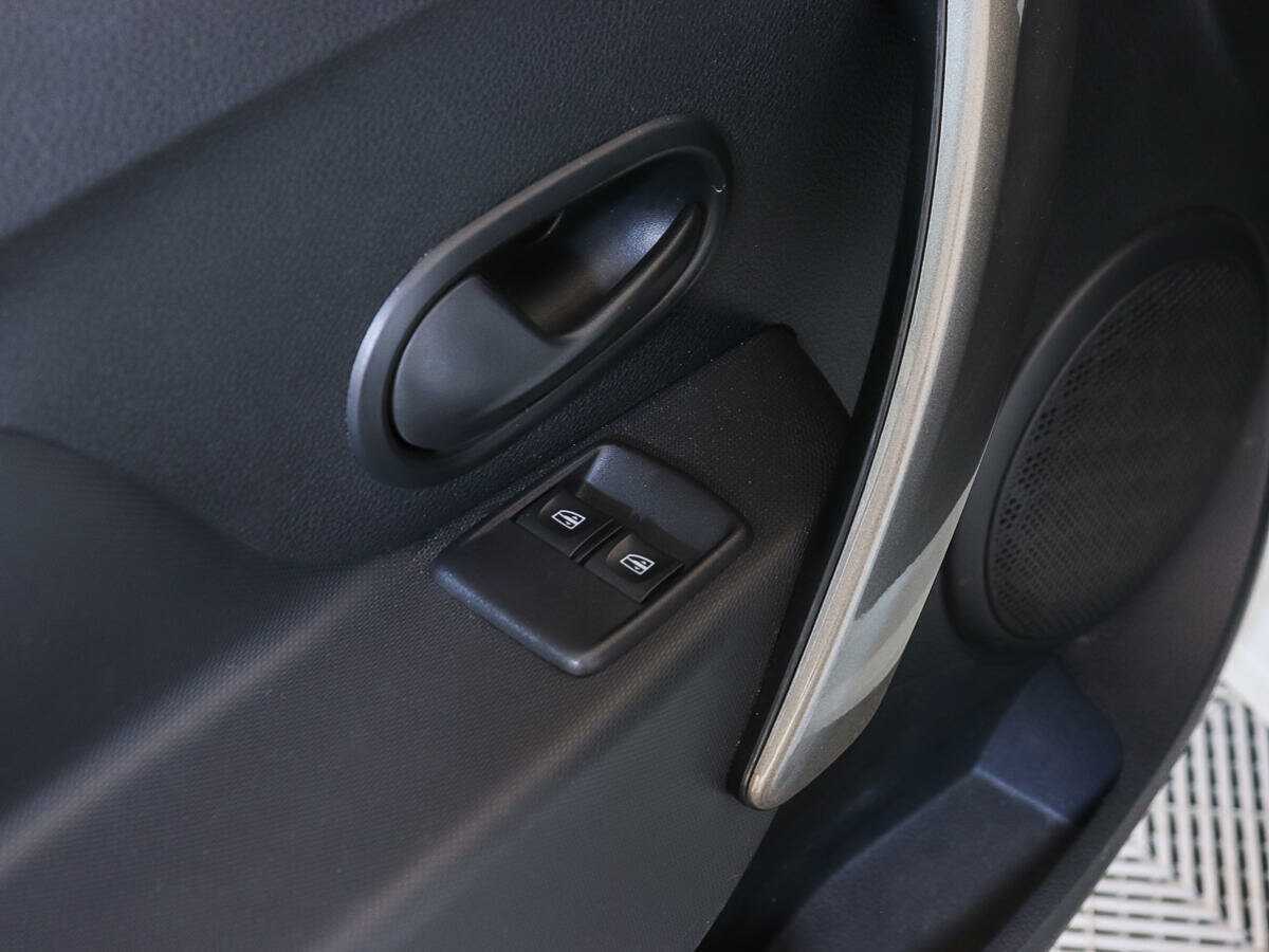 Renault Logan б/у, 2020, Механическая. Фото: #12