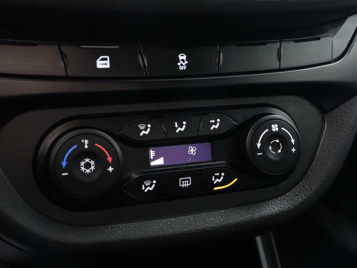 Лада (ВАЗ) Веста б/у, 2016, Роботизированная. Фото: #14