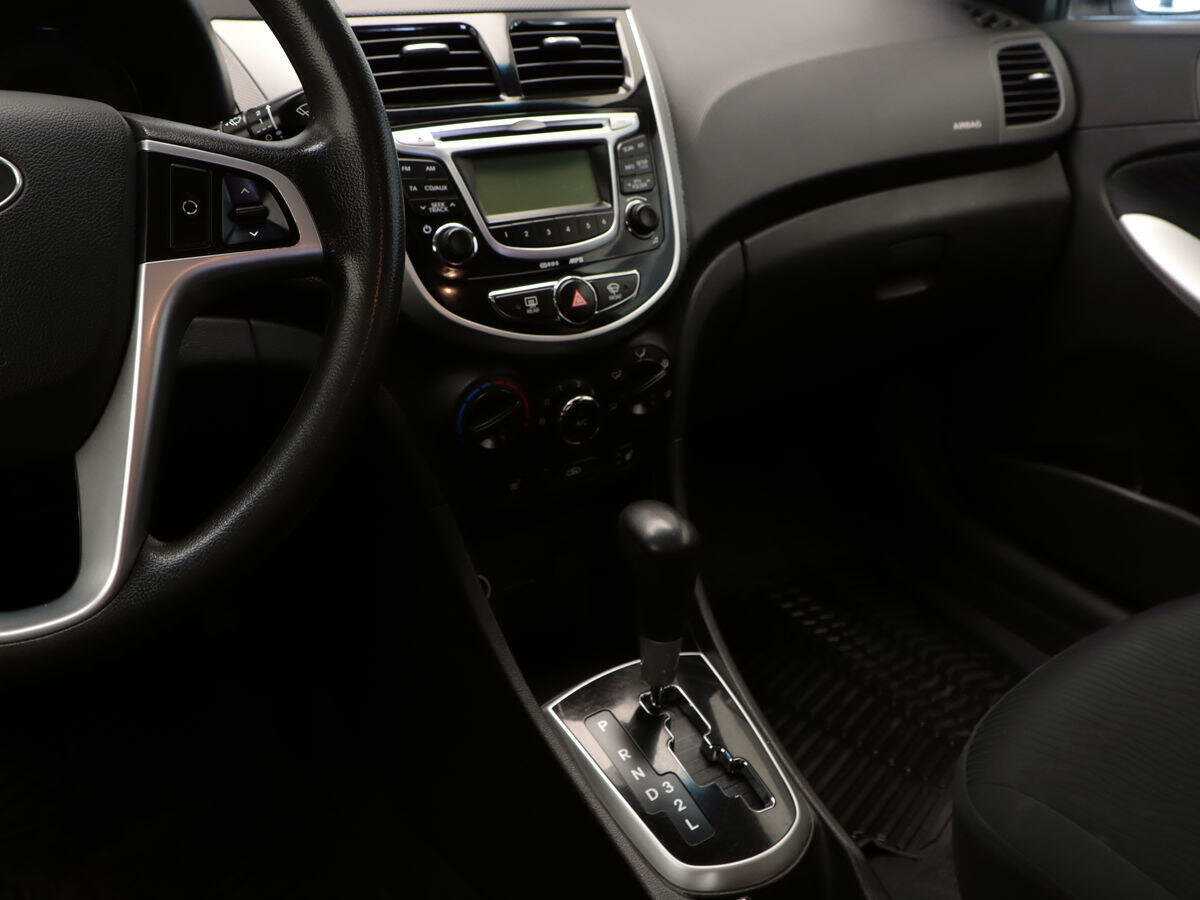 Hyundai Solaris б/у, 2013, Автоматическая. Фото: #12