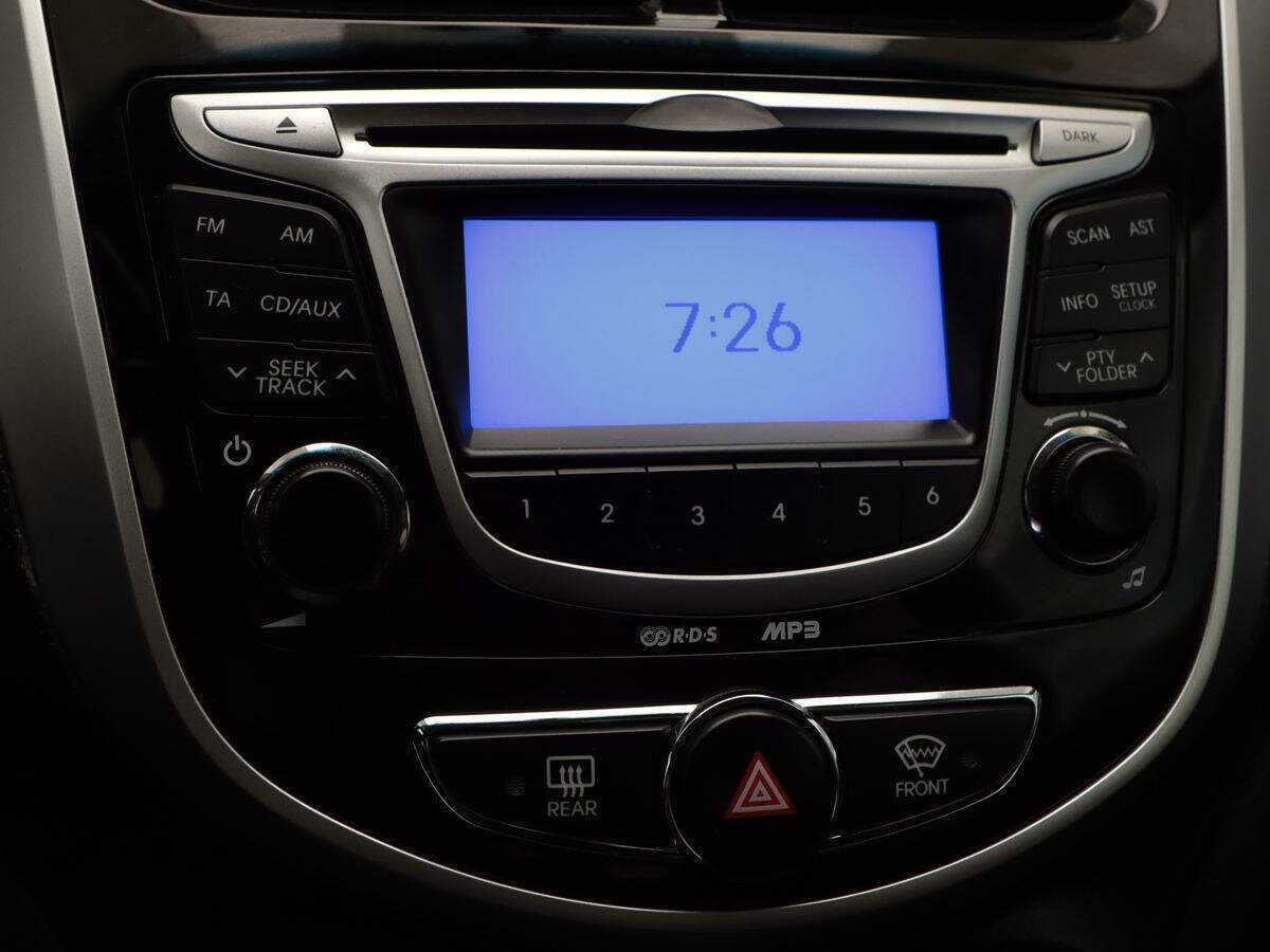 Hyundai Solaris б/у, 2013, Автоматическая. Фото: #15