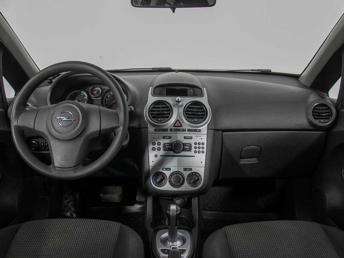 Опель Корса б/у, 2012, Роботизированная. Фото: #12