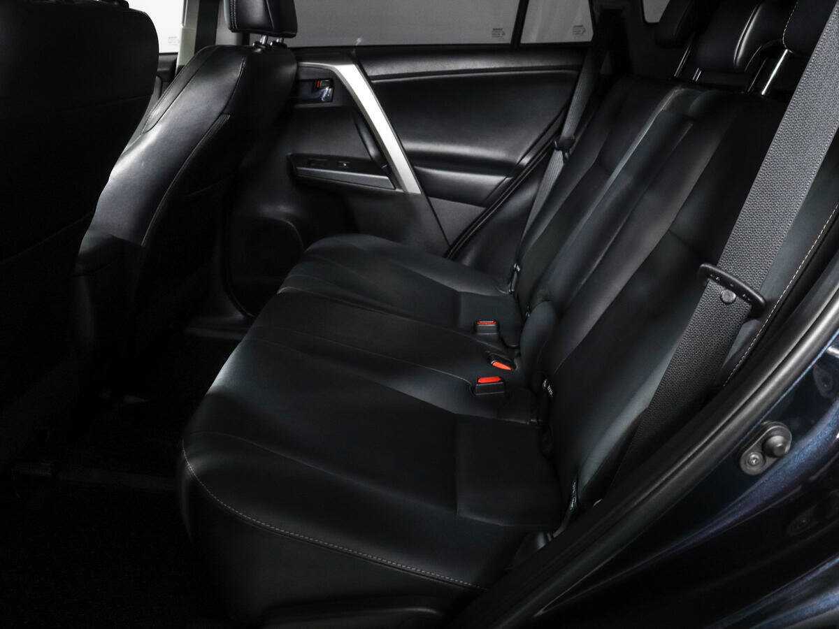Toyota RAV4 б/у, 2017, Автоматическая. Фото: #7