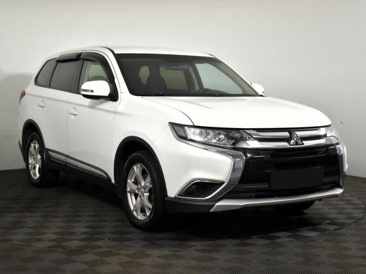 Mitsubishi Outlander б/у, 2017, Вариатор. Фото: #2