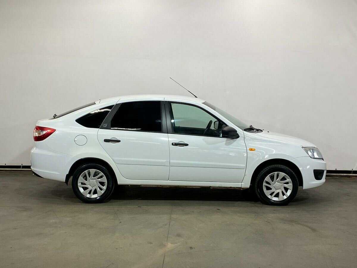 Lada (ВАЗ) Granta б/у, 2016, Механическая. Фото: #3