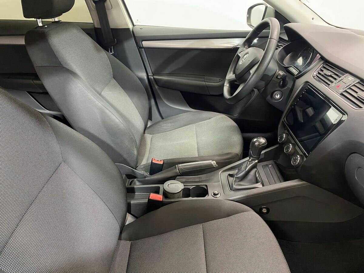 Skoda Octavia б/у, 2014, Механическая. Фото: #9