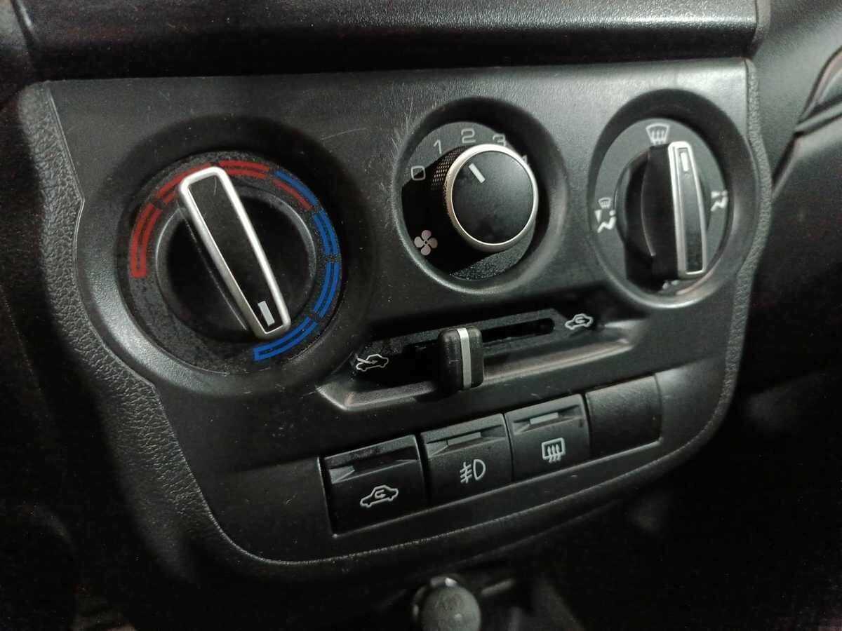 Лада (ВАЗ) Гранта б/у, 2018, Механическая. Фото: #12