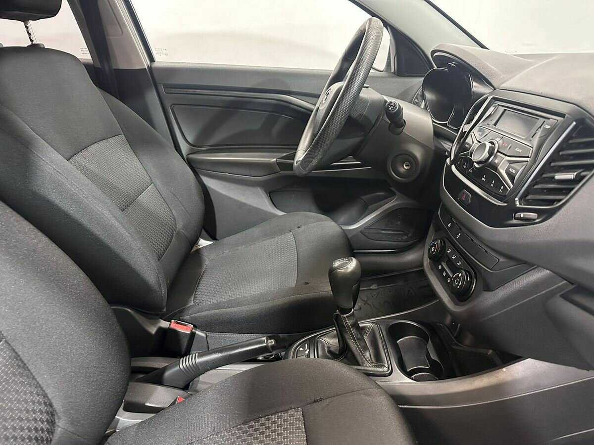 Lada (ВАЗ) Vesta б/у, 2016, Механическая. Фото: #9