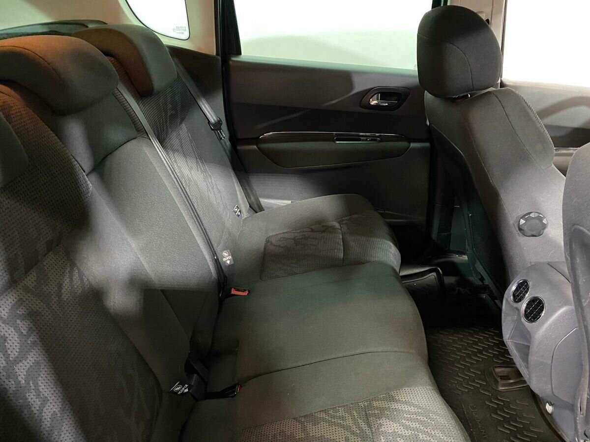 Peugeot 3008 б/у, 2012, Автоматическая. Фото: #10