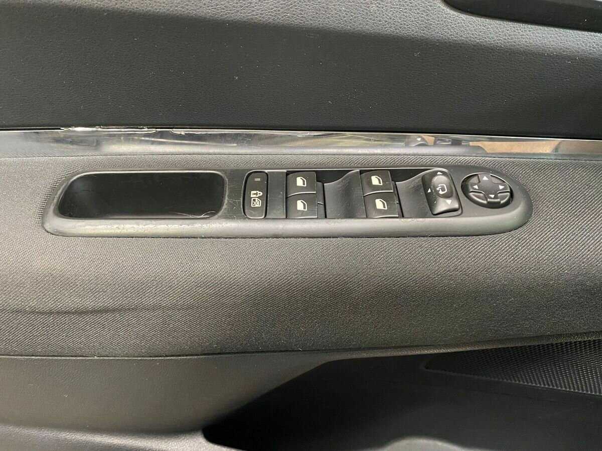 Peugeot 3008 б/у, 2012, Автоматическая. Фото: #14