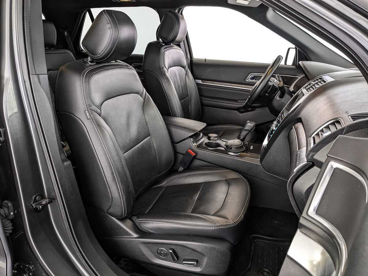 Ford Explorer б/у, 2017, Автоматическая. Фото: #16