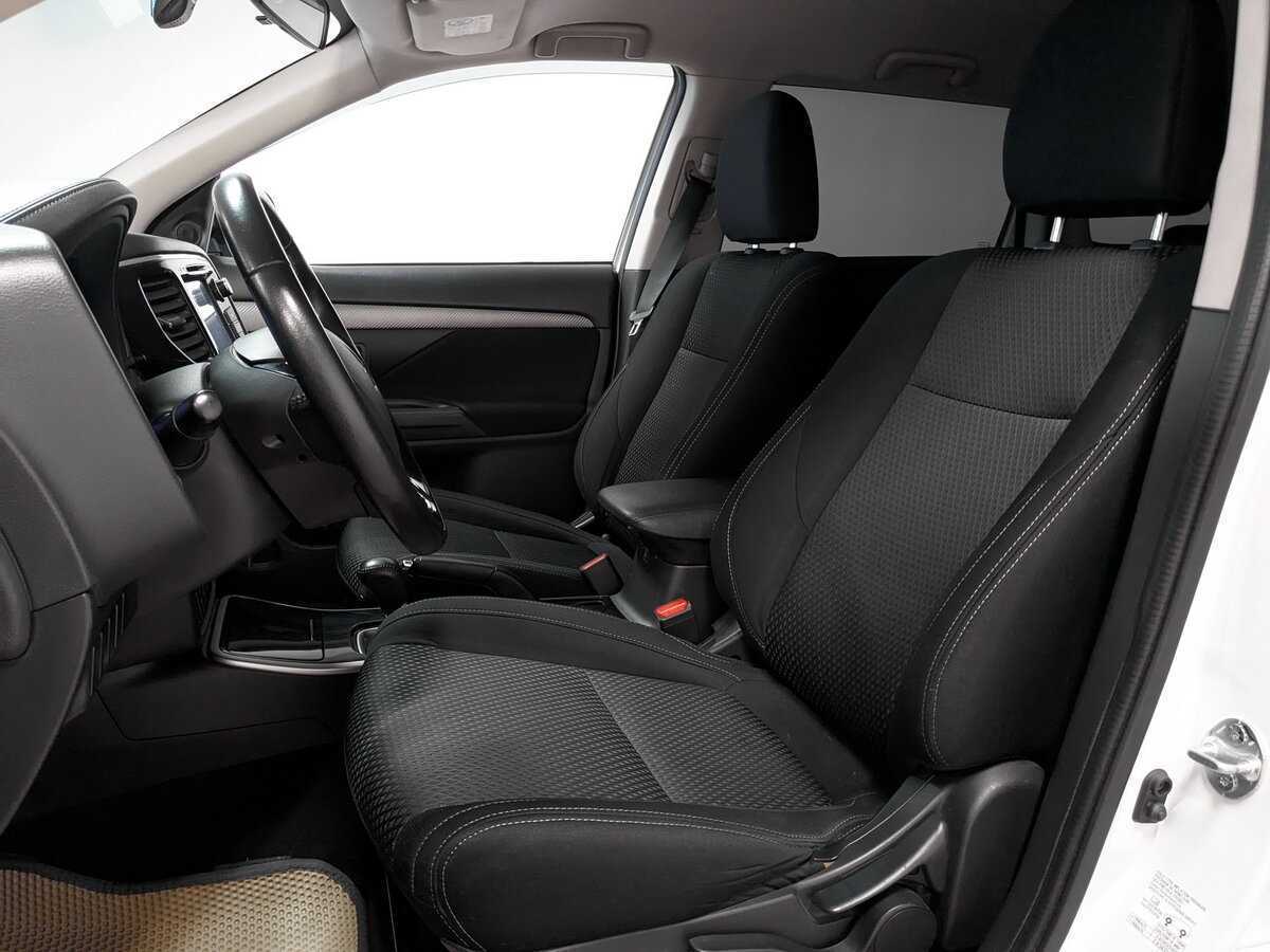 Mitsubishi Outlander б/у, 2017, Вариатор. Фото: #18