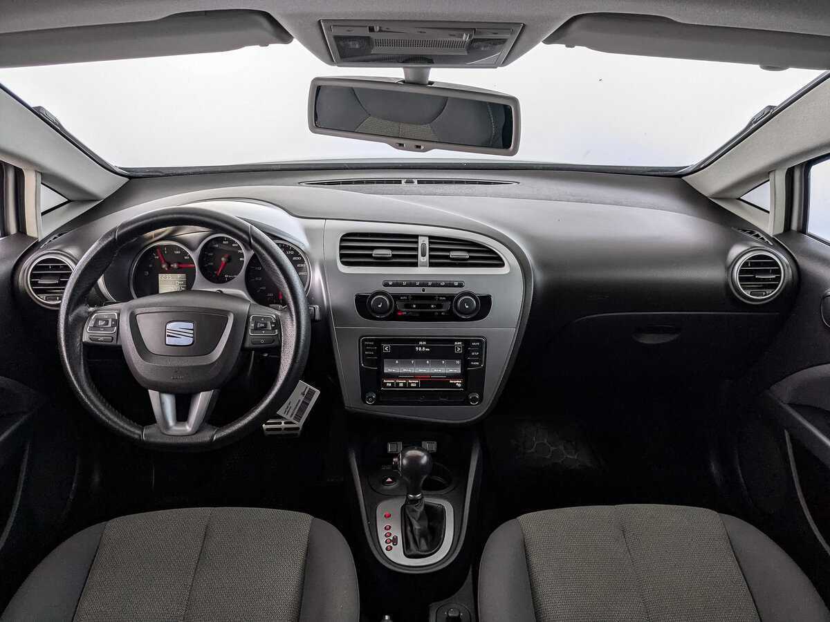 Сеат Леон б/у, 2012, Роботизированная. Фото: #9