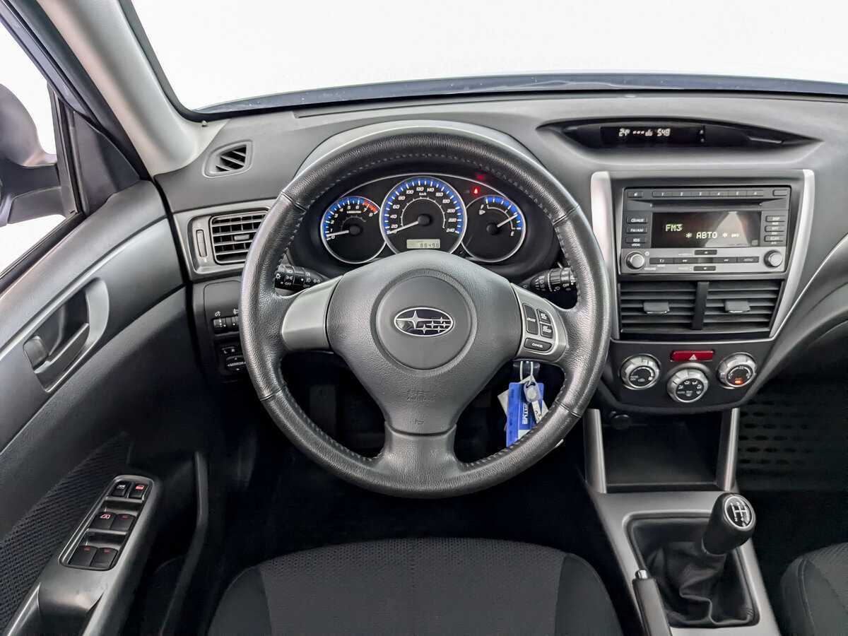 Subaru Forester б/у, 2012, Механическая. Фото: #16