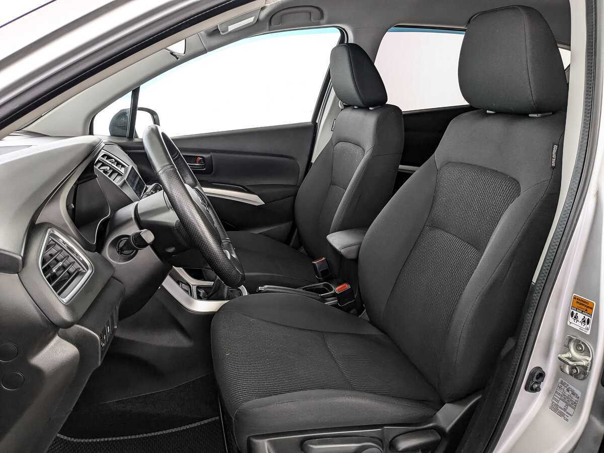 Suzuki SX4 б/у, 2018, Механическая. Фото: #15