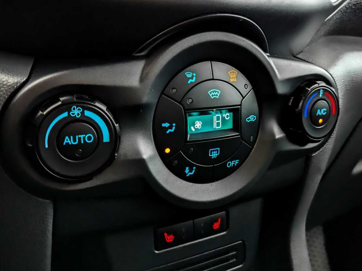 Ford EcoSport б/у, 2016, Роботизированная. Фото: #19