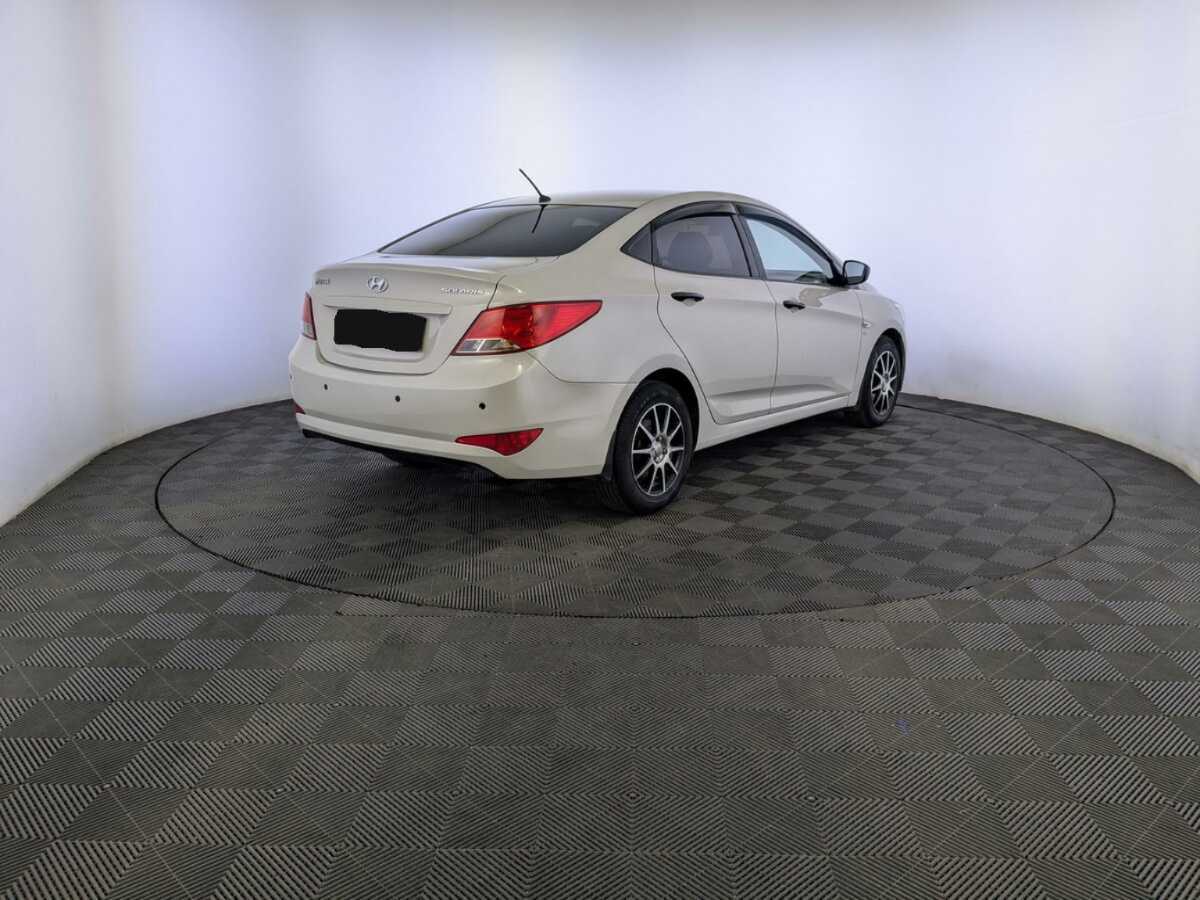 Hyundai Solaris б/у, 2015, Автоматическая. Фото: #4